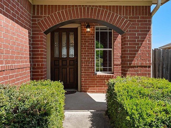 2nd image of 3508 Perth Pass