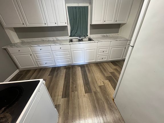 1302 Murphy Kitchen2_09292025