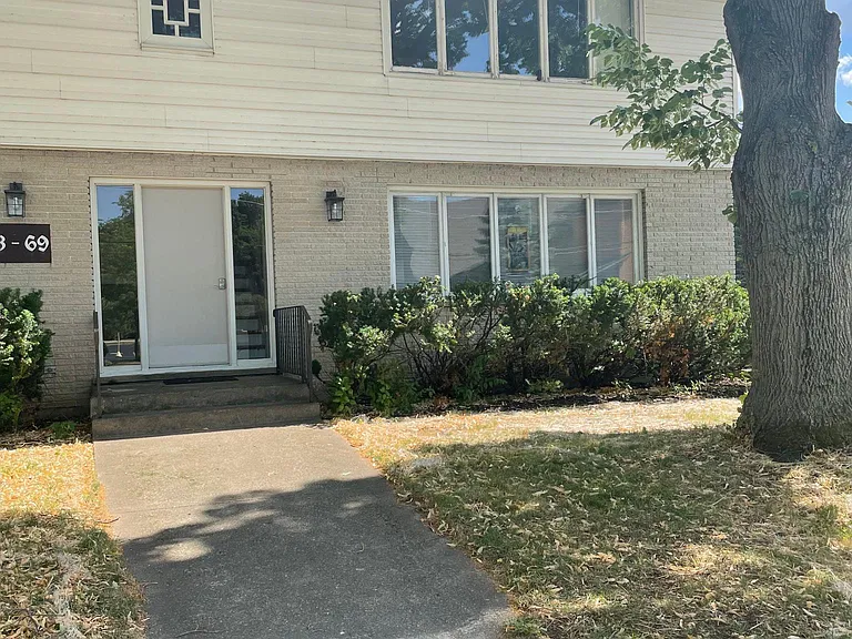67 W Crystal Lake Ave — Photo 2