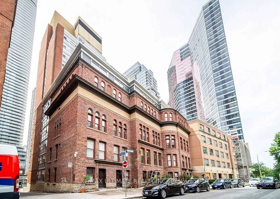 11 Saint Joseph St #401