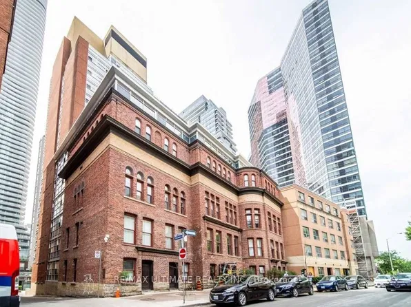 11 Saint Joseph St, Toronto, ON