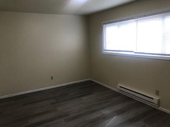 3rd image of 3715 S 141st St #4