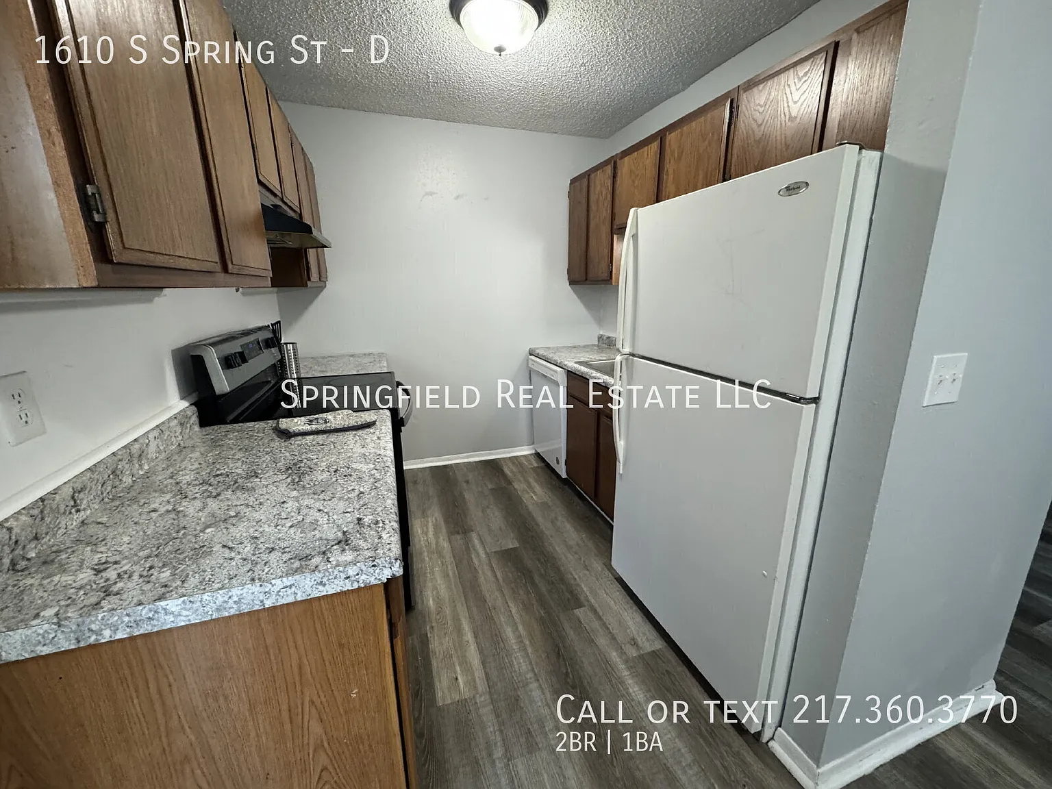 "Charming 2-Bed Gem with Full Bath in Springfield Cozy 777 Sq Ft Haven Awaits!" — Photo 4