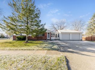 76 Nichols Dr, Saline, MI 48176