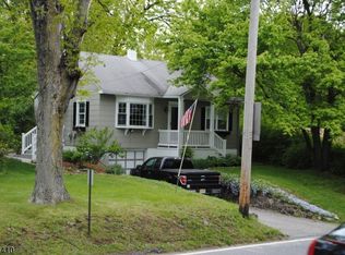 53 West St, Annandale, NJ 08801
