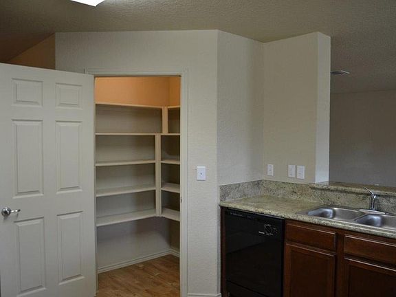 5th image of 10502 Goose Way