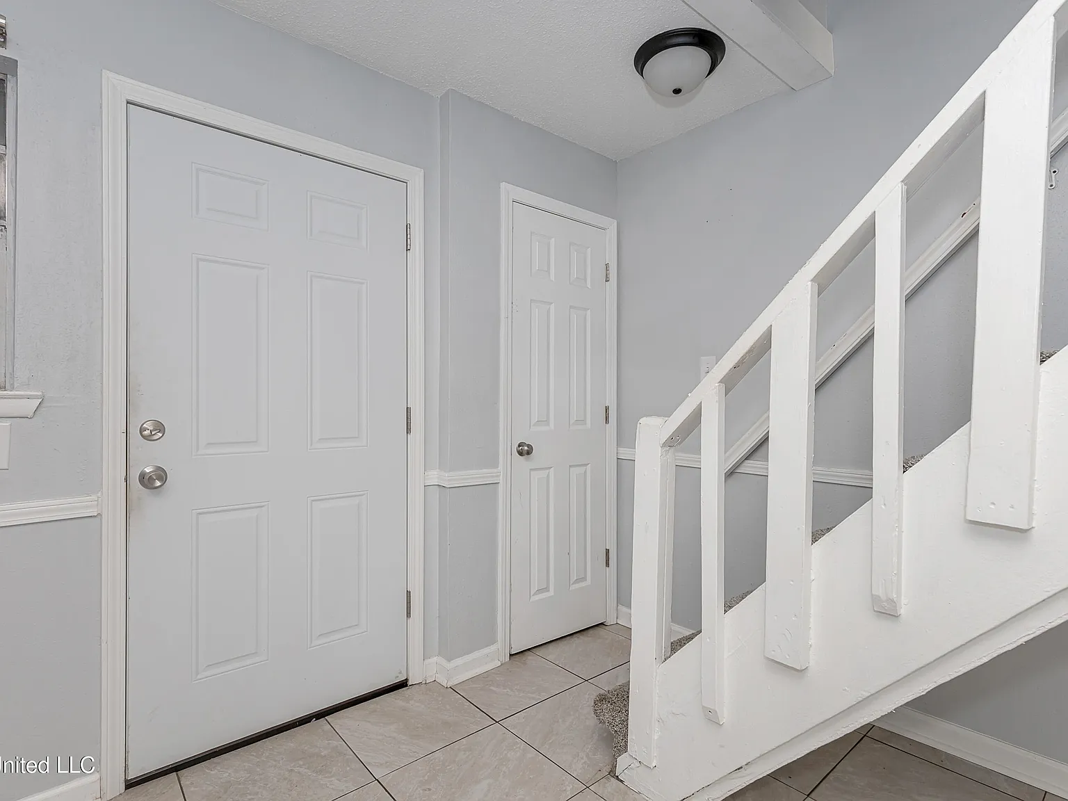 2 bed, 2.0 bath, 800 sqft, $950 — Photo 2