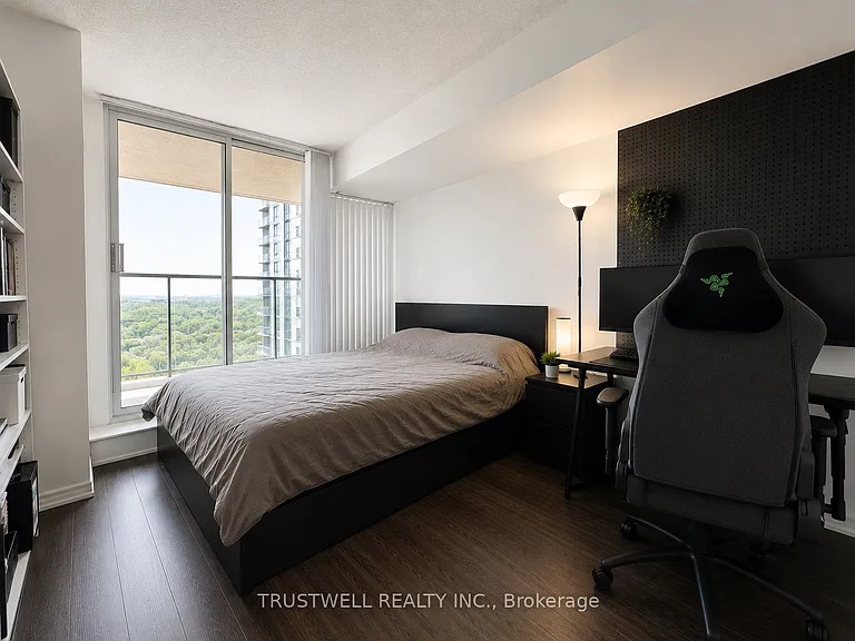 18 Spring Garden Ave #Penthouse 107 — Photo 9
