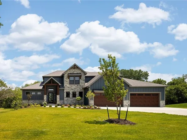 17894 169th St, Basehor, KS 66007