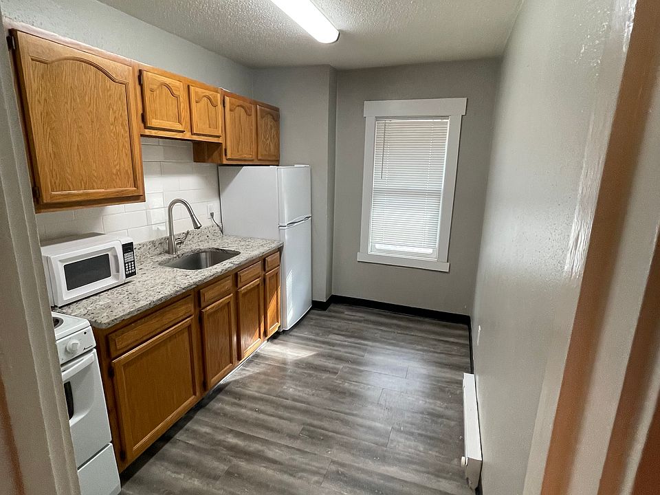 1st image of 702 Euclid Ave #3