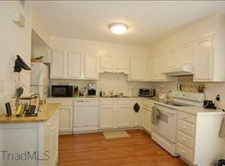 135 Turnwood Ln, Winston Salem, NC 27104