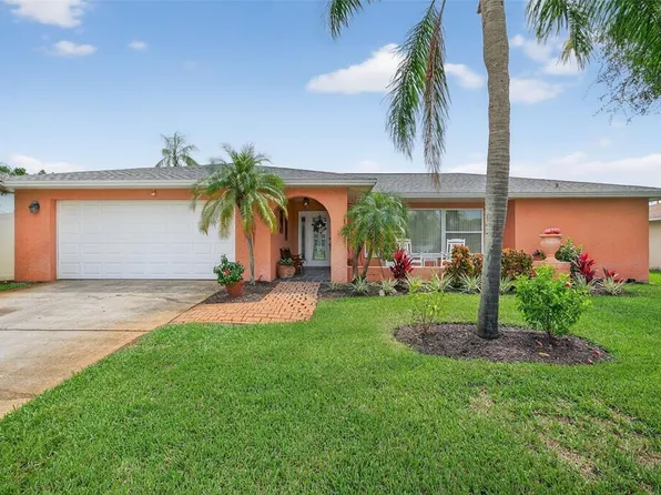 8157 128th St, Seminole, FL 33776