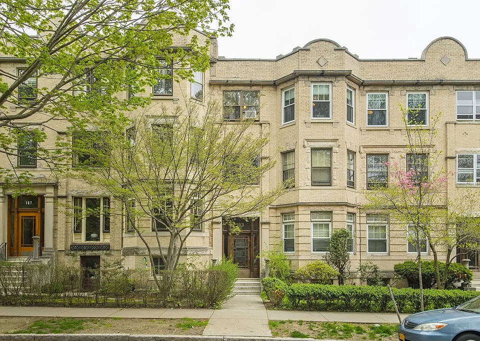 183 Babcock St #3