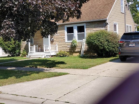 2nd image of 1012 Cornelia St