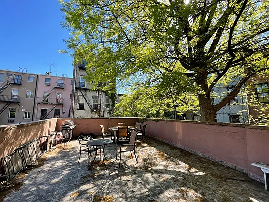 Rented by Triumph Property Group | media 10