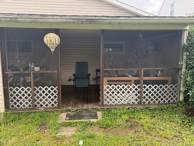 418 Keystone St — Photo 3