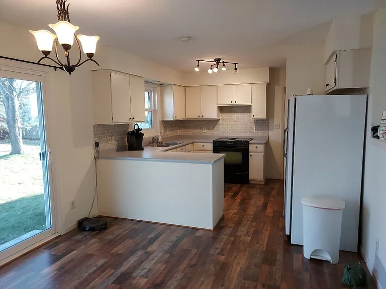 206 Acorn Ln — Photo 2