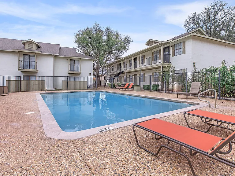 Rock Brook Apartments — Photo 10