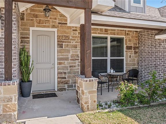 3rd image of 3077 W Embers Ct
