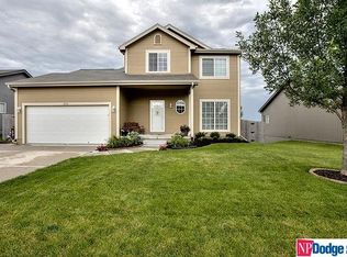 2509 Winding River Dr, Bellevue, NE 68123