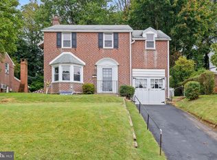 1564 Burmont Rd, Havertown, PA 19083