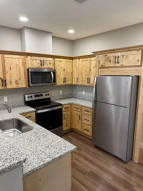 3 bed, 1058 sqft, $1,250 — Photo 2