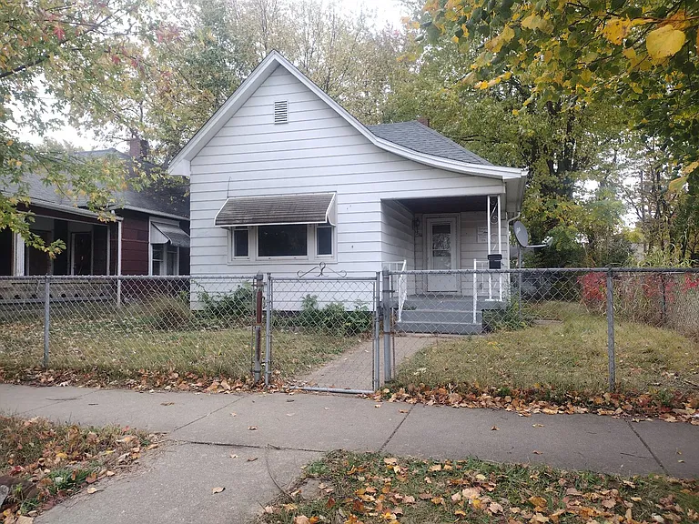 1310 S 4th St — Photo 1