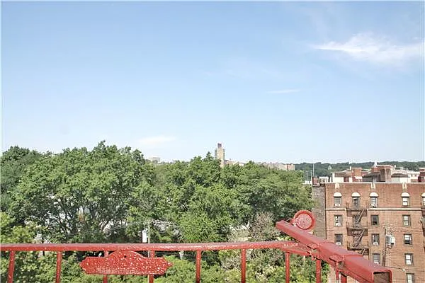 Rented by Weichert Manhattan Midtown | media 2