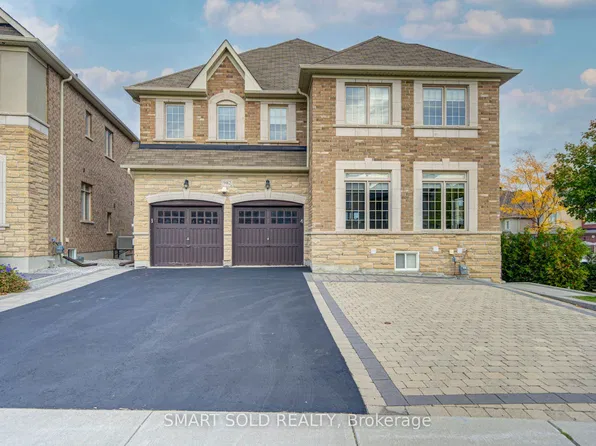 982 Wilbur Pipher Cir, Newmarket, ON L3X 0B8