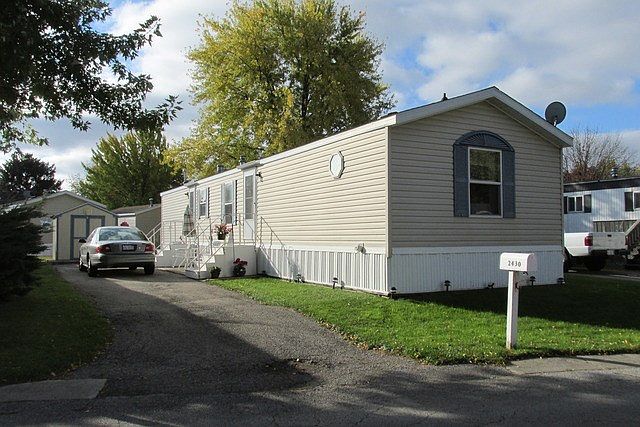 1st image of 2430 Briarwood Ln