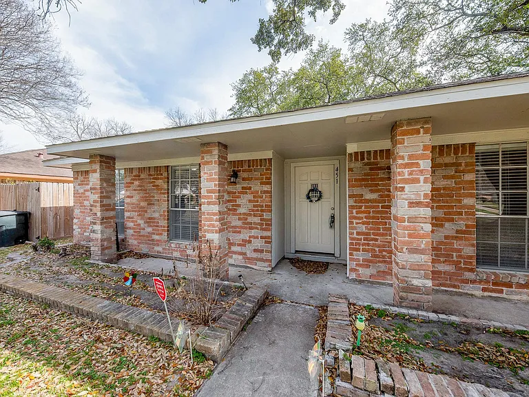 451 Gentilly Dr — Photo 8