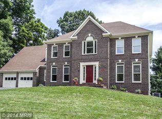 716 Huntsman Pl, Herndon, VA 20170