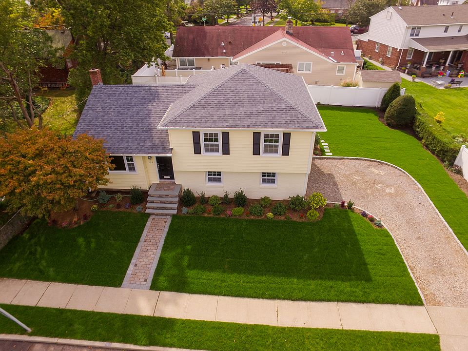 1st image of 505 Nassau Pl