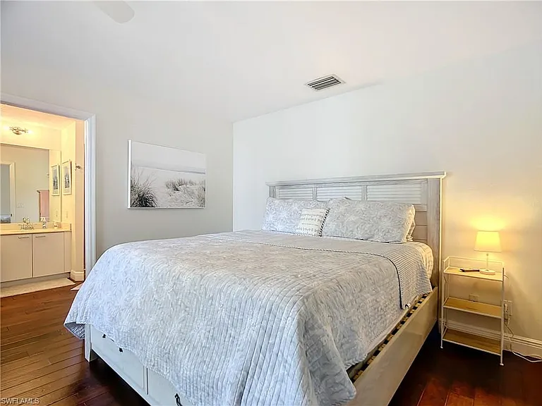 2860 Citrus Lake Dr #R-202 — Photo 33