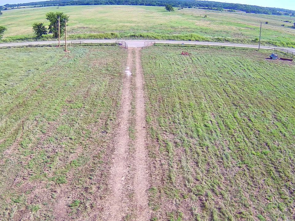 1st image of 277667 E 1770th Rd