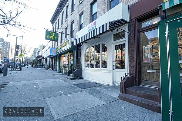 Rented by ZealEstate Group Inc | media 35