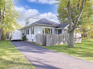 10814 W York House Rd, Beach Park, IL 60087