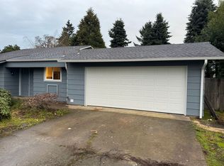 1821 Menlo Loop, Springfield, OR 97477