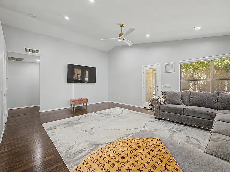 6406 W Escuda Rd — Photo 8