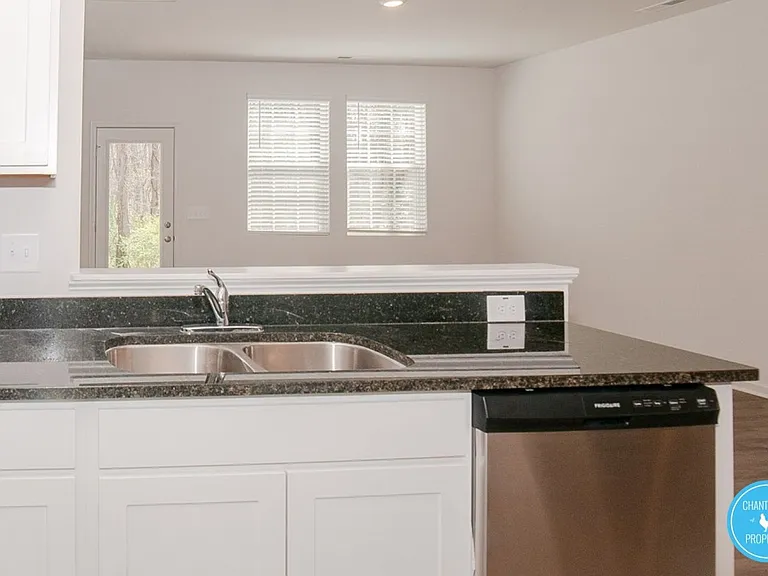 2484 Ashton Park Ln #1 — Photo 4