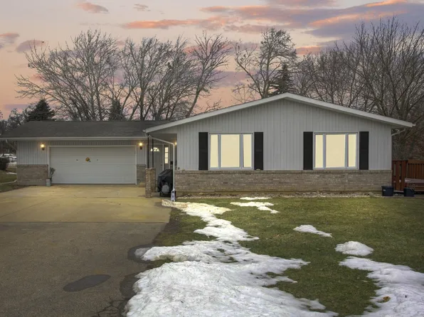 11605 313th Ave, Twin Lakes, WI 53181