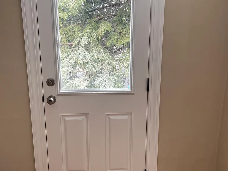 82 Old Town Rd — Photo 10