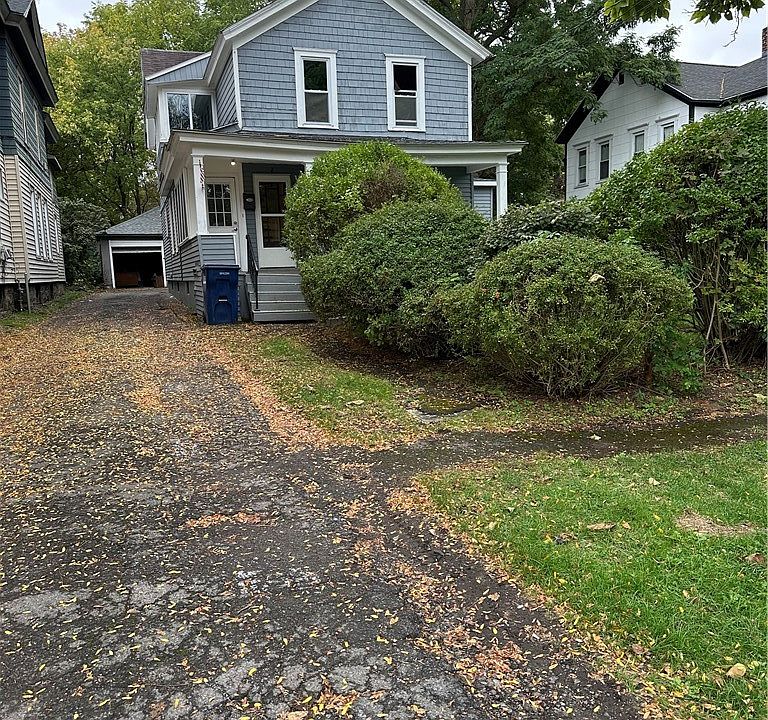 1st image of 209 Cayuga St Floor 2