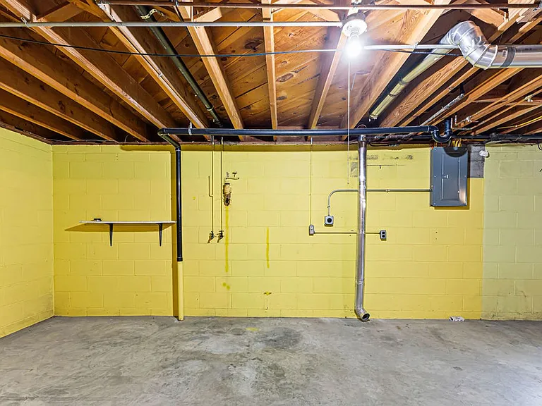 3511 Mitchell Ave — Photo 34