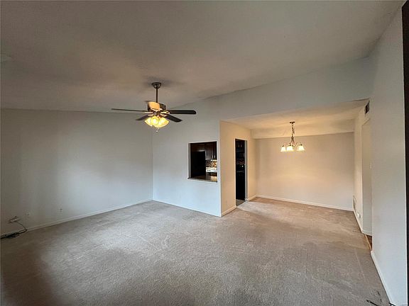 3rd image of 11143 Whispering Oaks Dr