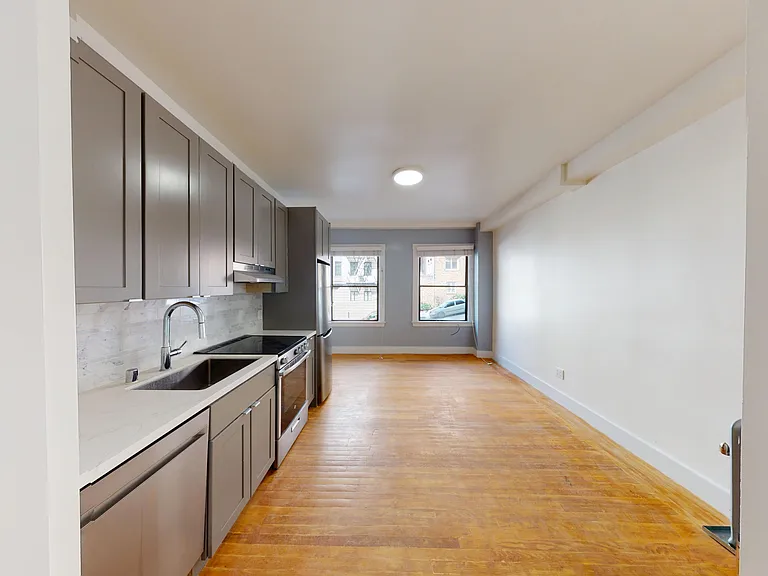 530 Stockton Street — Photo 3