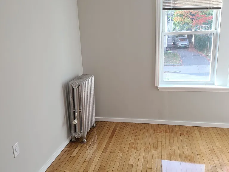 10 Farrington Ave #4 — Photo 23