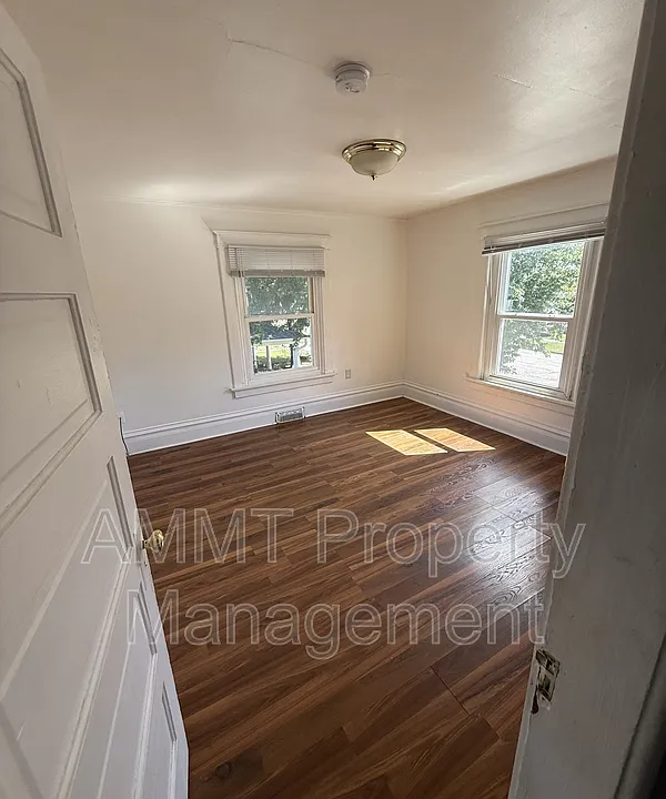 1710 A Ave NE #1
