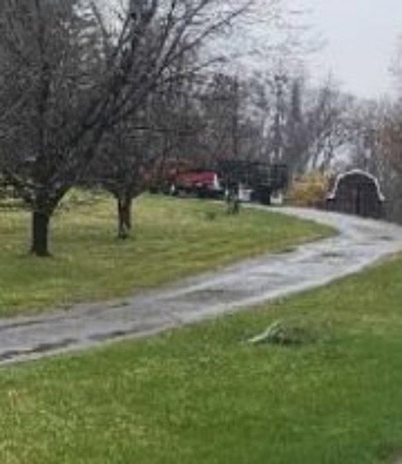 Exterior Neighborhood (street photo)