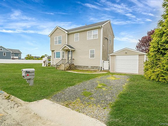 2nd image of 374 Rider Avenue
